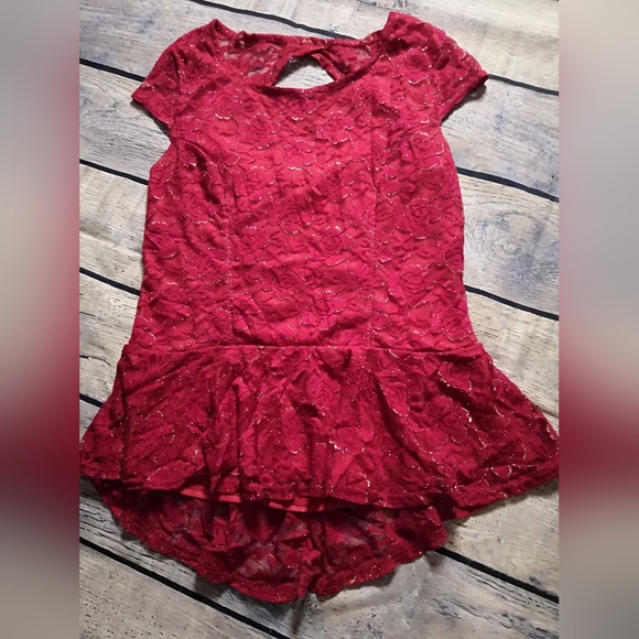 5/$25 Iz Byer red and gold lace Peplum Top M - Picture 4 of 4